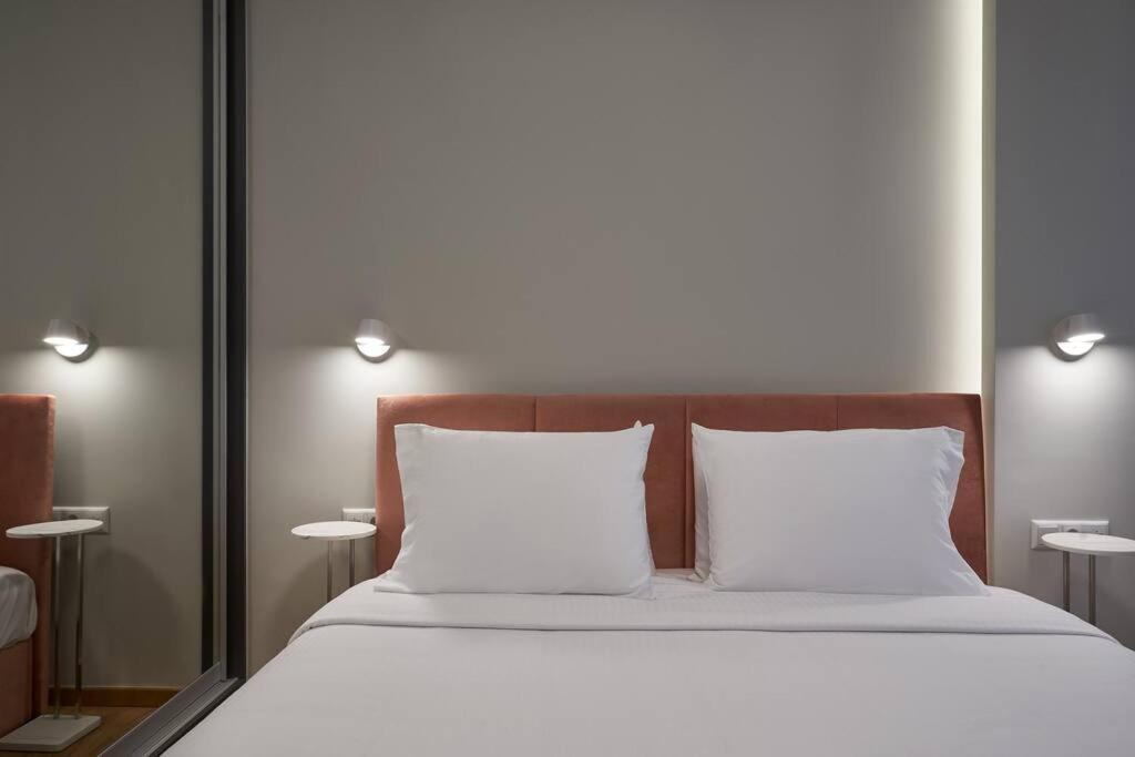 Apartamento Little Gem: Modern Urban Retreat Atenas Exterior foto